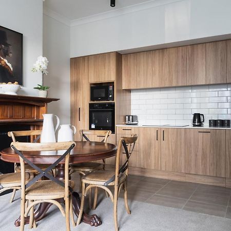 Luxury Apartment On Stuart Dunedin Exterior photo